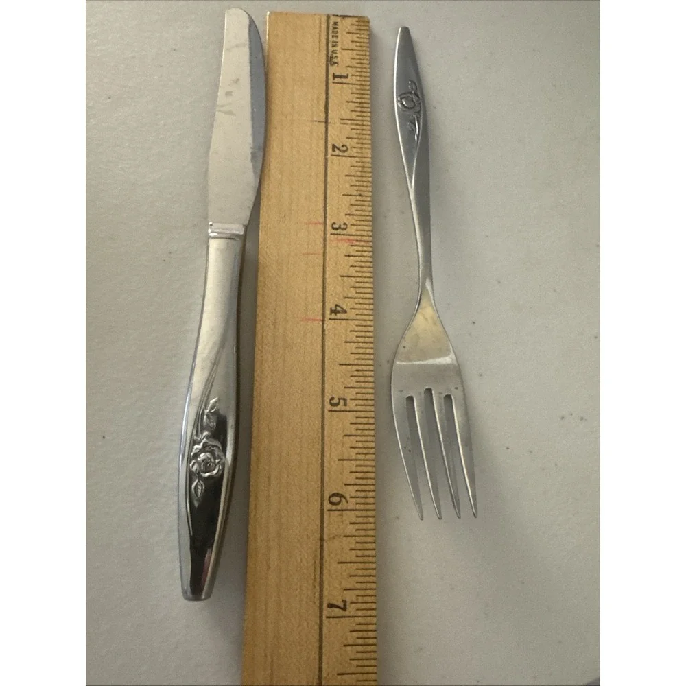 Oneida Stainless Lasting Rose 1 youth set -2 pieces Knife Fork